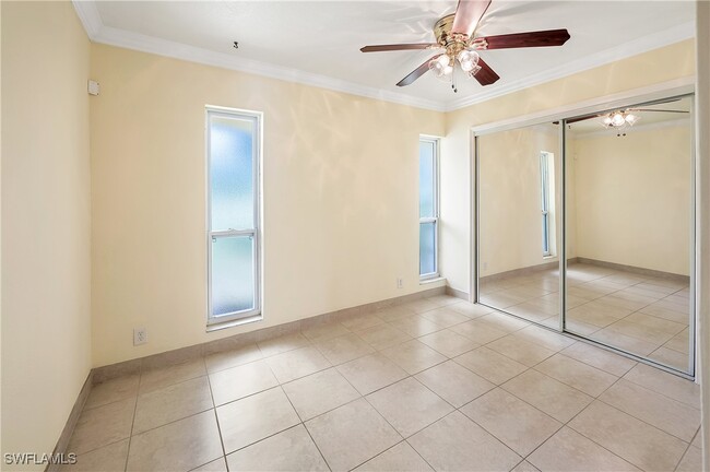 Building Photo - 639 Pompano Dr