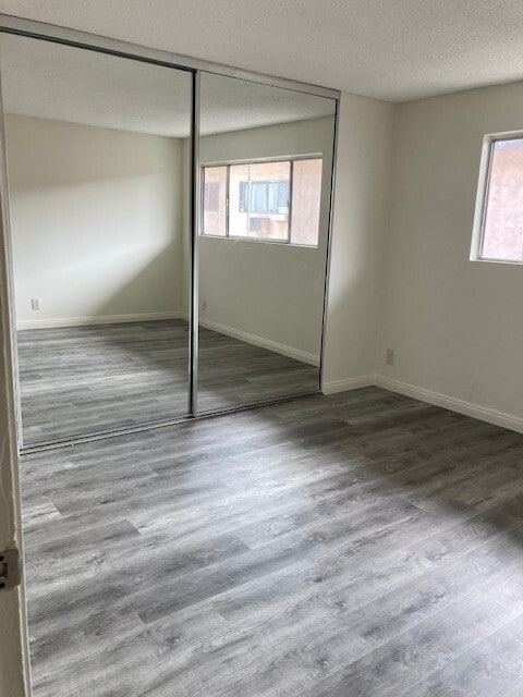 Primary Photo - 5736 Lexington Ave