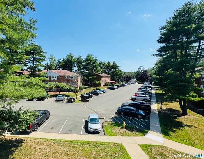 Building Photo - 1070 New Haven Ave