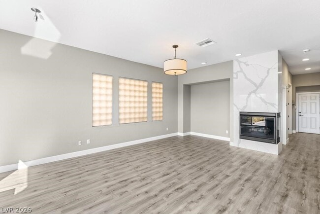Building Photo - 9161 Tudor Park Pl