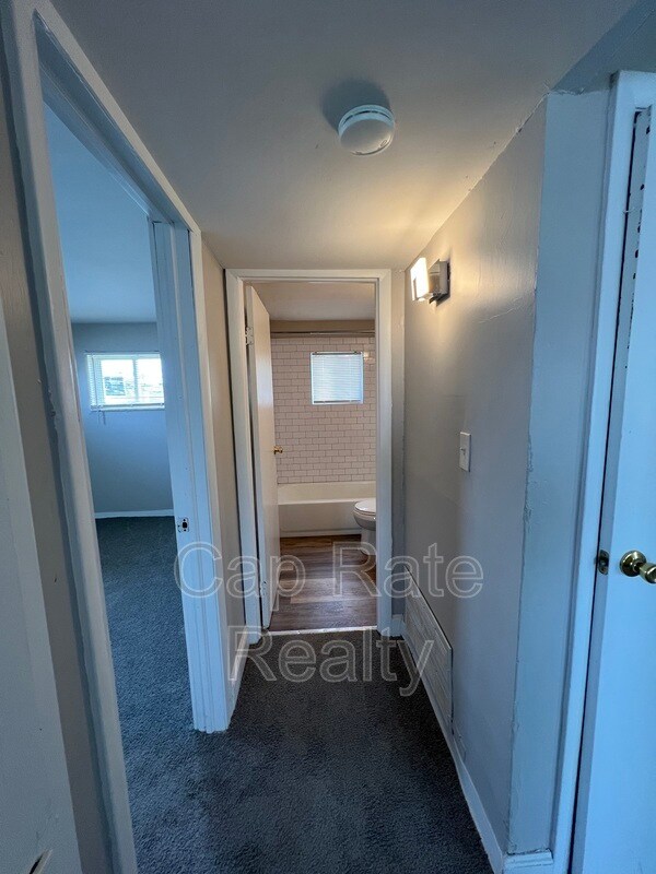 Building Photo - 3632 Cushing Dr