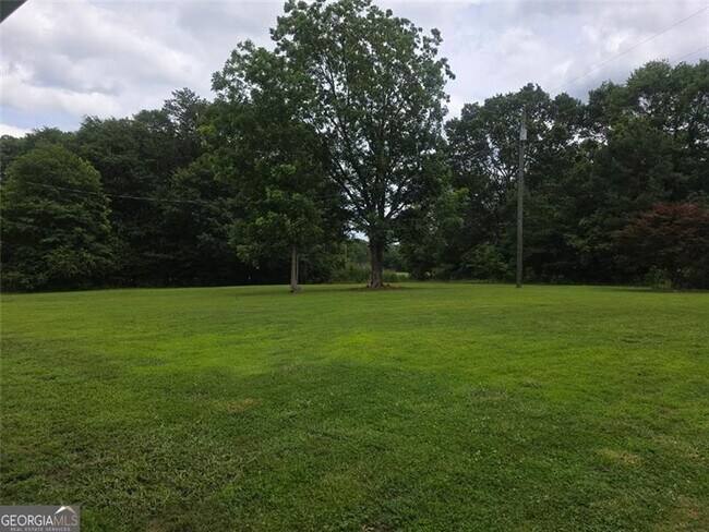 Building Photo - 220 Tuscarora Trail