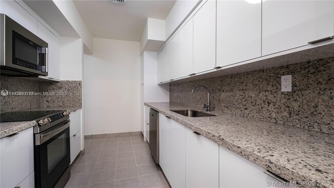Building Photo - 3941 Segovia St