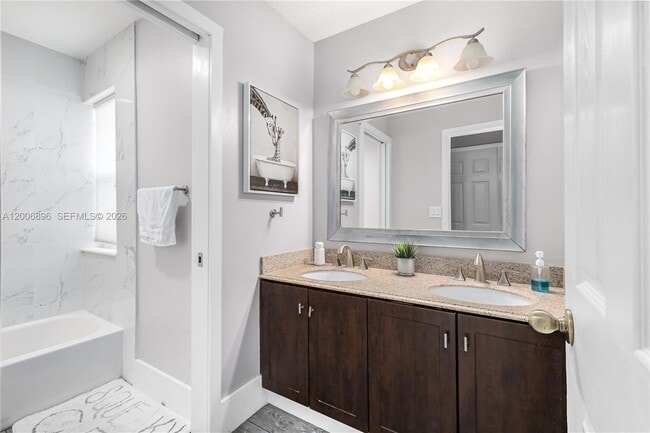 Building Photo - 14972 SW 50th Ct