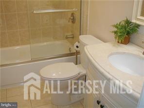 Building Photo - 20 Battlebrook Ln