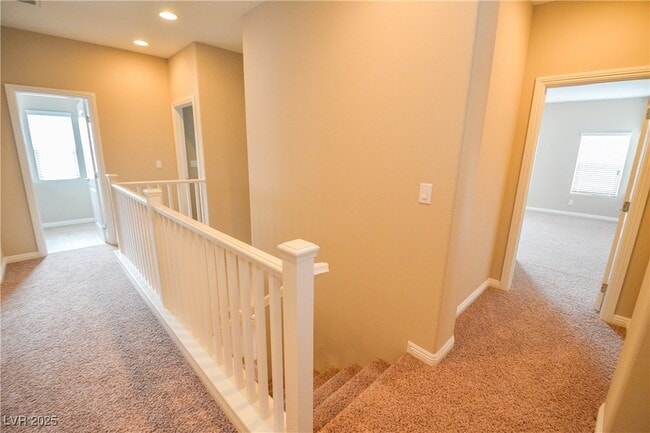 Building Photo - 9422 Sand Tiger Ave