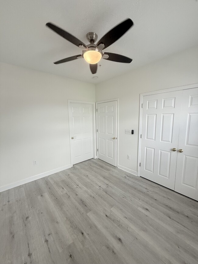 Building Photo - 129 Ashley Park Dr