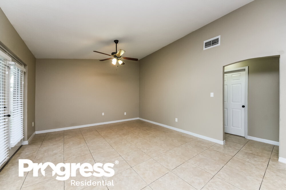 Building Photo - 2782 Muscatello St