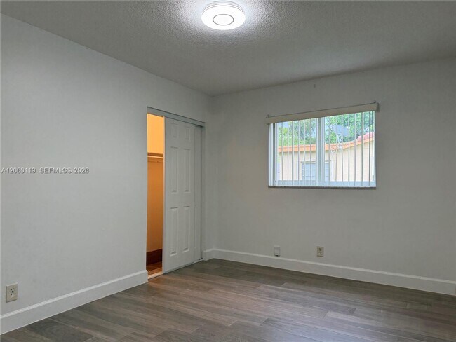 Building Photo - 4171 NW 110th Ave