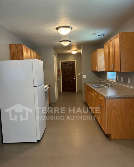 Kitchen - 1309 3rd Ave