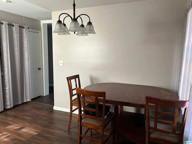 Building Photo - 179 1st St