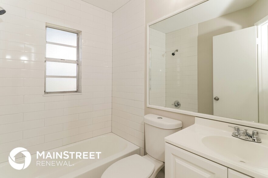 Building Photo - 9059 Dixiana Villa Cir