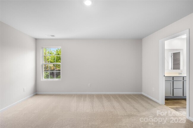 Building Photo - 10132 Chatham Run Ln