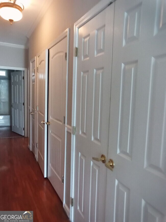 Building Photo - 403 St Dunstans Ct