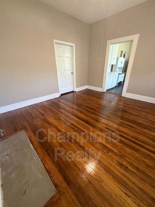 Building Photo - 27 Woodland Cir