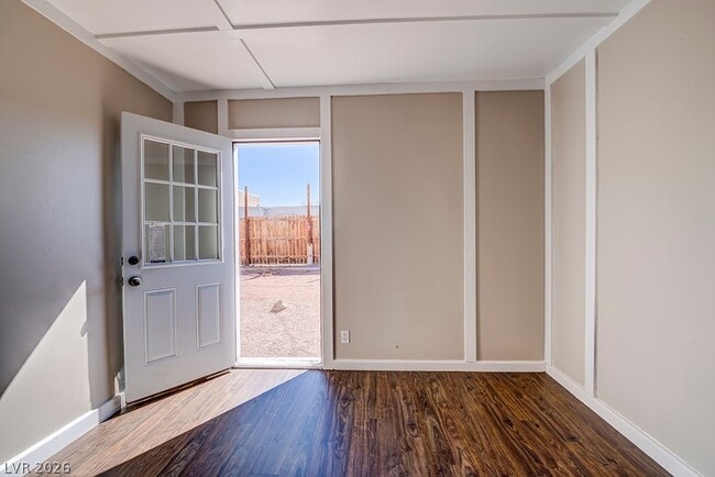 Building Photo - 18 Magnesium St