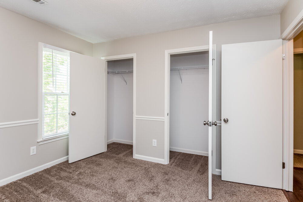 Building Photo - 465 Rosehill Dr