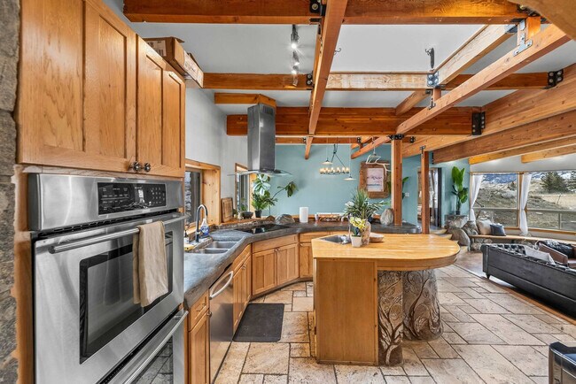 Building Photo - 84 Arcturus Dr