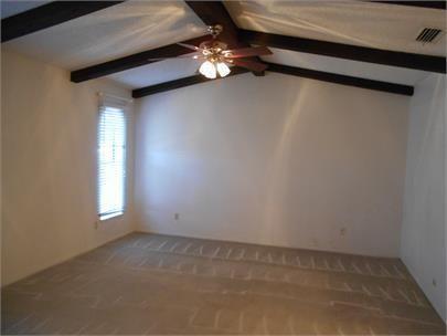 Building Photo - 3315 Kensington Dr