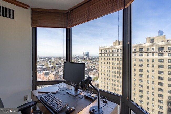 Building Photo - 2018 Walnut St