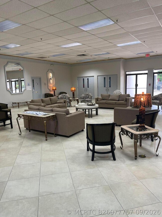 Building Photo - 4575 Lucerne Lakes Blvd W