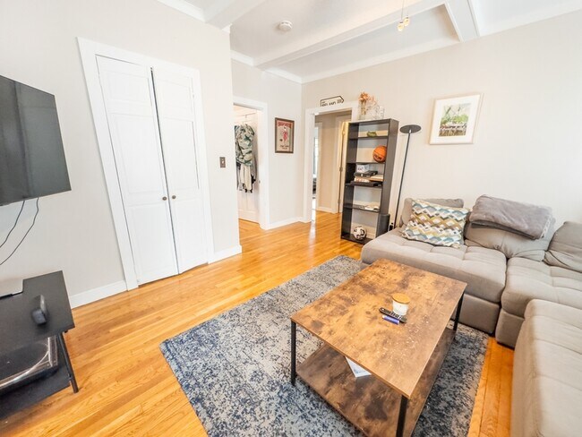 Building Photo - 55 Hall Ave