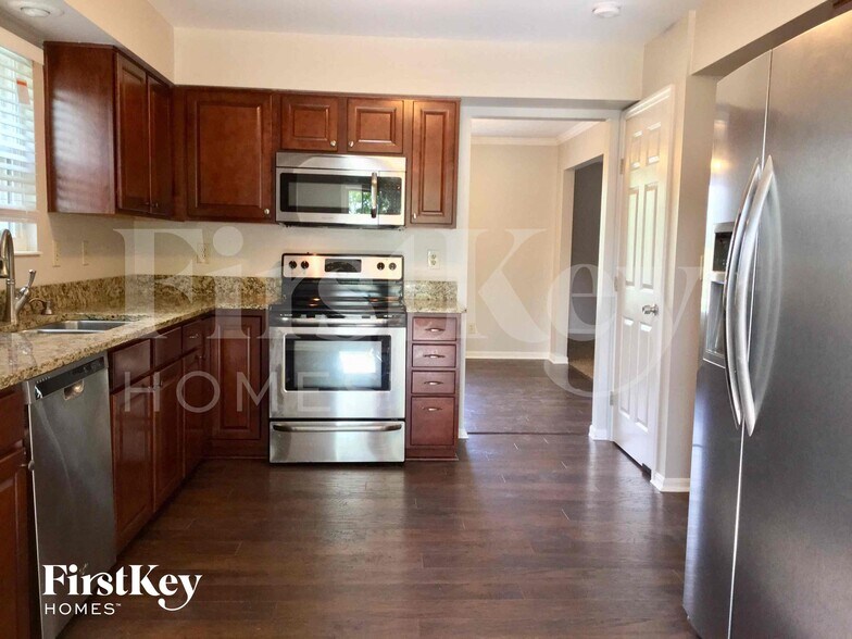 Building Photo - 254 Truro Ct