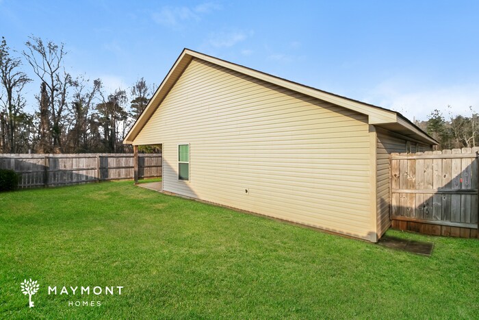 Building Photo - 16355 Pottery Ln