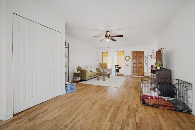 Building Photo - MOVE IN SPECIAL PARK HILL HOUSE