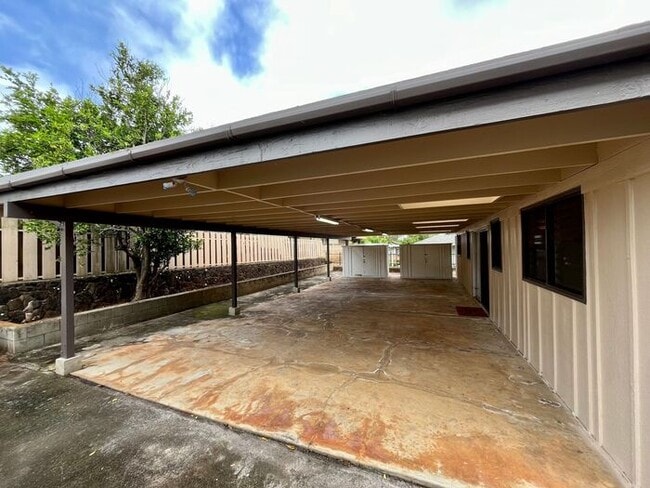 Building Photo - Mililani Town: 4 bed, 2.5 bath House with Den and Large Patio