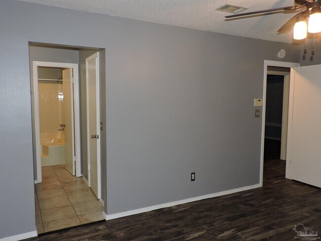 Building Photo - 4732 Northpointe Ct