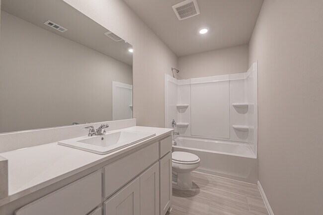 Building Photo - 3000 Pecan Farm Ln