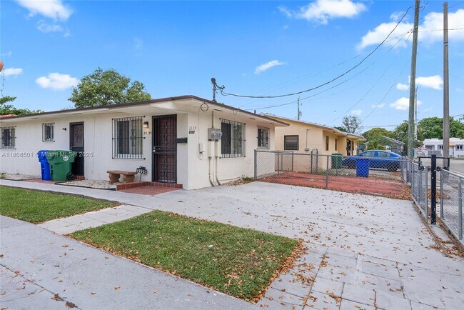 Building Photo - 2325 NW 29th St
