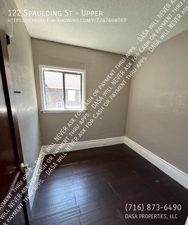 Building Photo - 122 Spaulding St