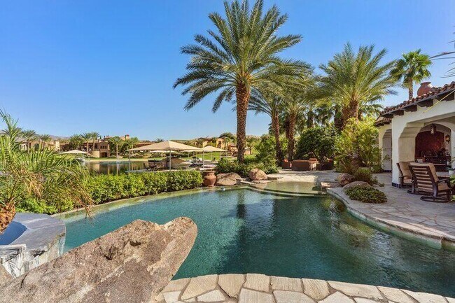 Building Photo - 83290 S Bay Dr