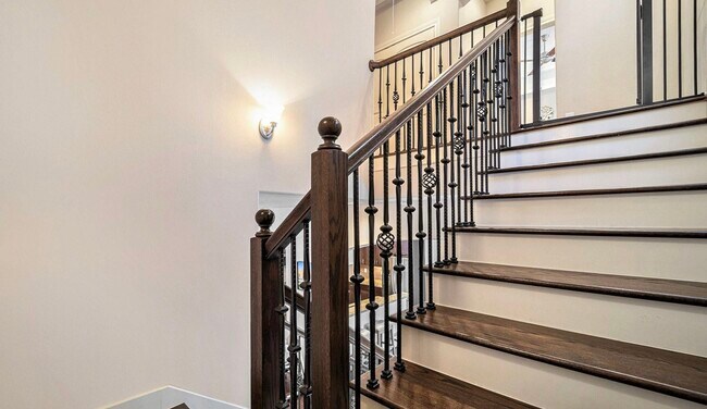 Building Photo - 5311 Kiam St