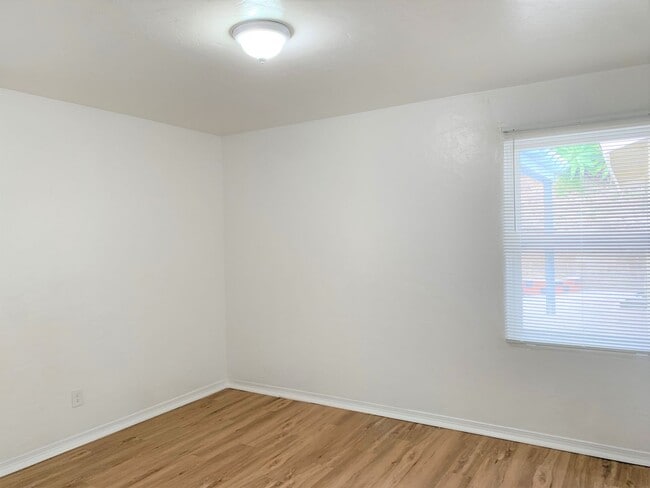 Building Photo - COMING SOON! Spacious 4 Bedroom, 3 Bathroom Home with Driveway