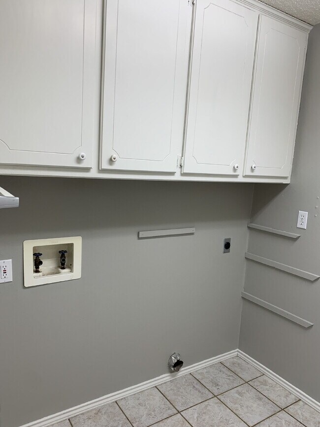 Building Photo - Beautiful Home in Frenship School District