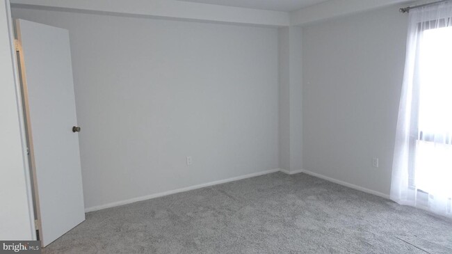Building Photo - 7600 Roosevelt Blvd