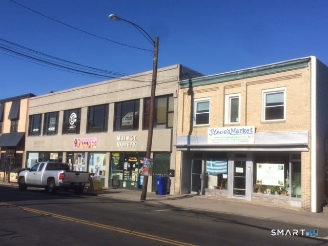 Building Photo - 69 Main St