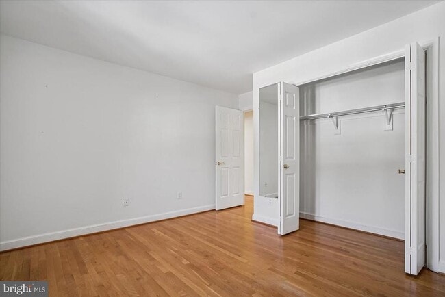 Building Photo - 1221 Forestville Dr