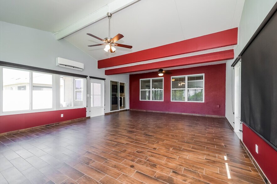 Building Photo - 5751 Marsh Landing Dr