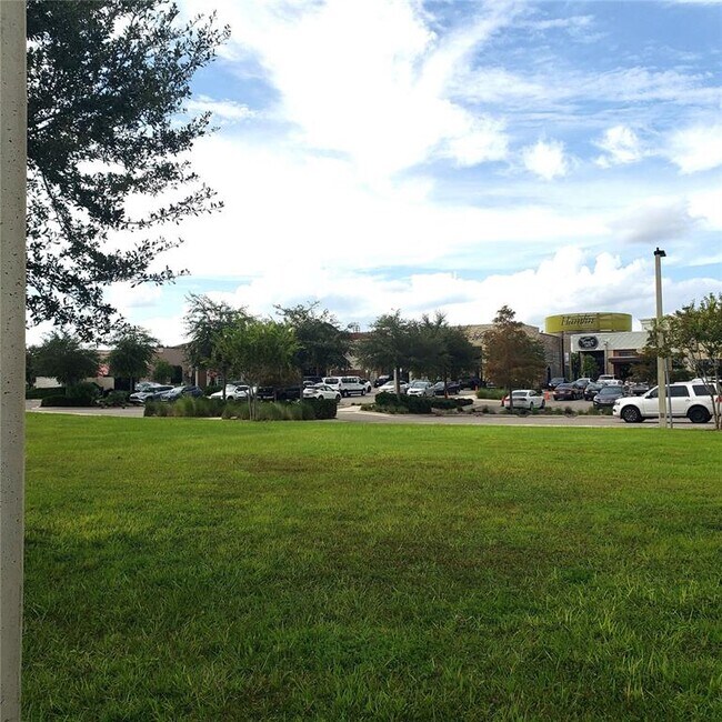 Building Photo - 6316 Tabebuia Pkwy