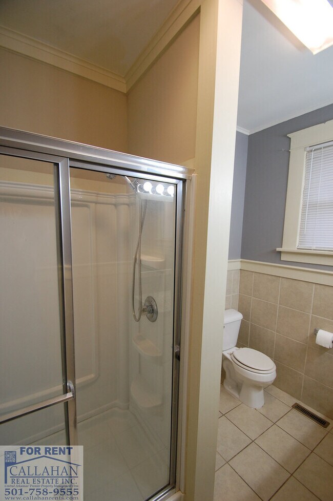 Building Photo - Historic Home is located in the Argenta se...