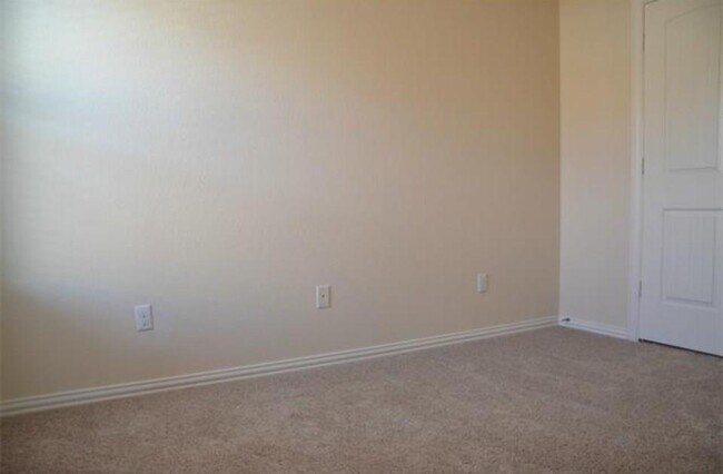 Building Photo - 1312 Patito Pl