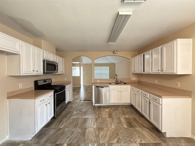 Building Photo - 19318 Grand Colony Ct