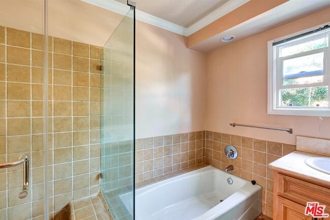 Building Photo - 458 Smithwood Dr