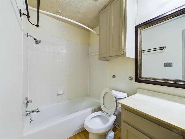 Building Photo - 2810 Nueces St