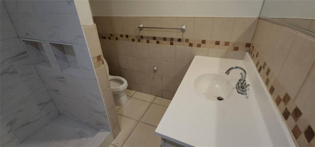 Building Photo - 3186 Quincetree Ln