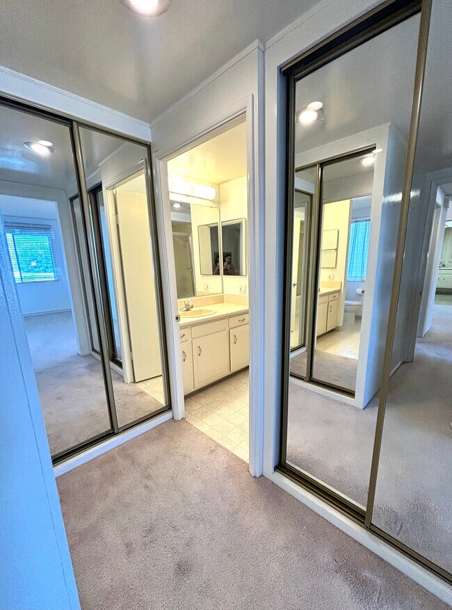 Building Photo - 361 Avenida Castilla